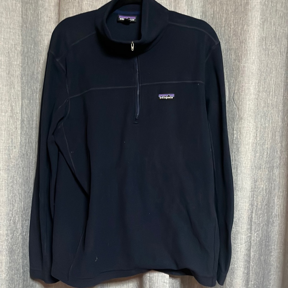 Patagonia Men’s quarter zip lightweight fleece pull over, large